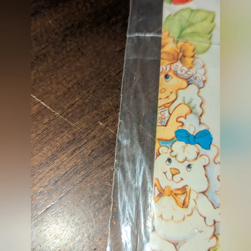Vintage Strawberry Shortcake Scented wrapping paper